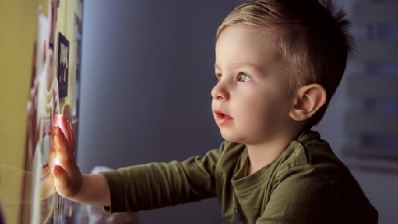 Uzmanlar uyarıyor ama... Ekran bağımlılığı alarm veriyor: 2050’de her 2 kişiden biri miyop olabilir