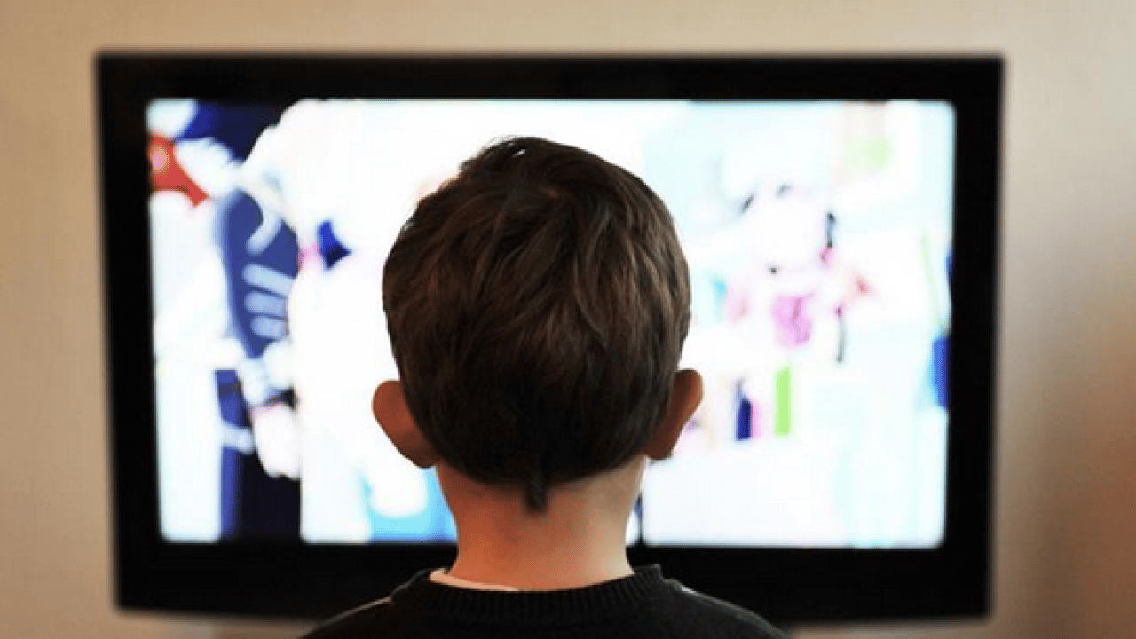 Foto - Uzmanlar uyarıyor ama... Ekran bağımlılığı alarm veriyor: 2050’de her 2 kişiden biri miyop olabilir