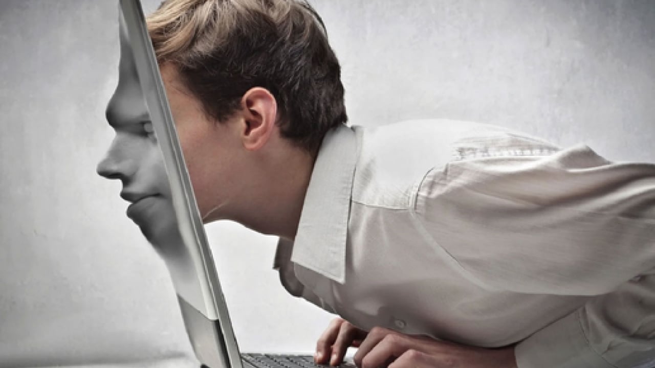 Foto - Uzmanlar uyarıyor ama... Ekran bağımlılığı alarm veriyor: 2050’de her 2 kişiden biri miyop olabilir