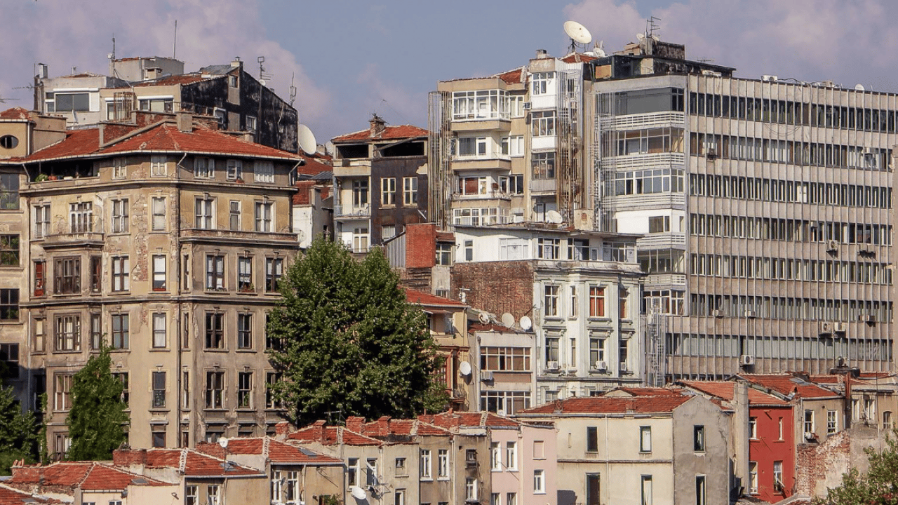 Foto - Uzmanlardan ev sahiplerine flaş uyarı: 30 yaş üstü binalar 'altın' değerinde: Bu hata servetinize mal olabilir 
