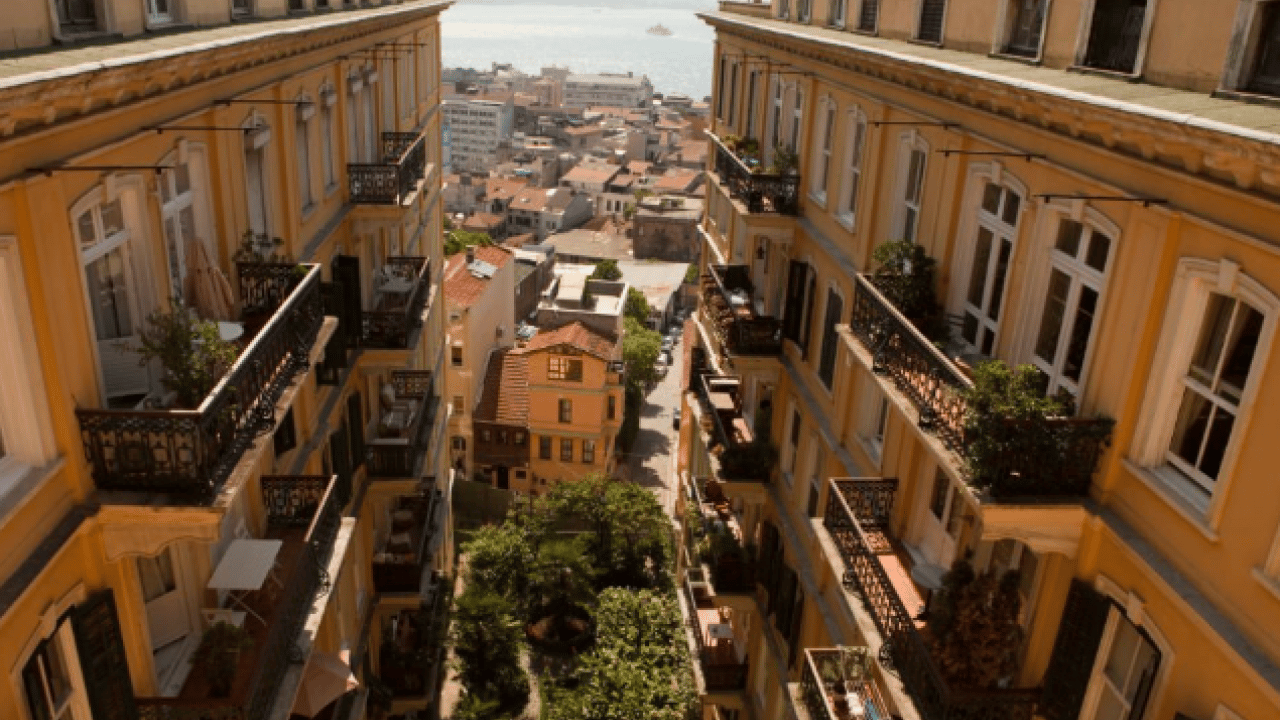 Foto - Uzmanlardan ev sahiplerine flaş uyarı: 30 yaş üstü binalar 'altın' değerinde: Bu hata servetinize mal olabilir 