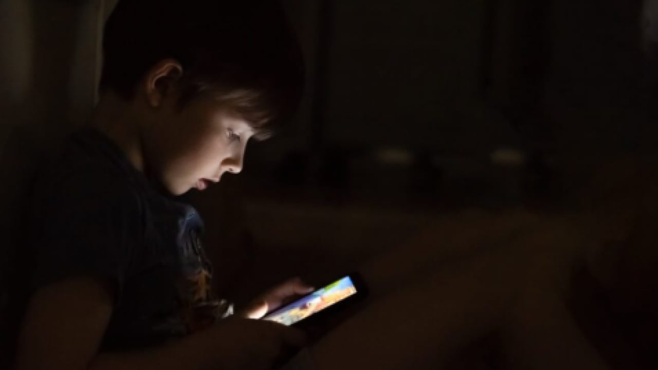 Foto - Uzmanlardan korkutan uyarı: Neslimiz dijital kuşatma altında! Çocuklarınızı bu sanal bataklıktan kurtarın