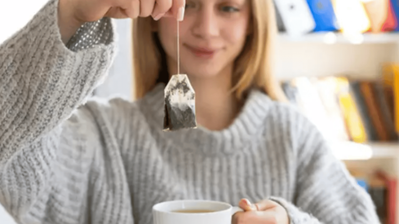 Uzmanlardan poşet çay uyarısı: Meğer bir fincanı zehir saçıyormuş