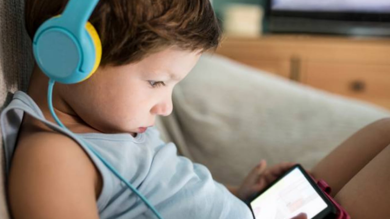 Foto - Uzmanlardan uyarı geldi: 2 saatten fazlası hasta ediyor!