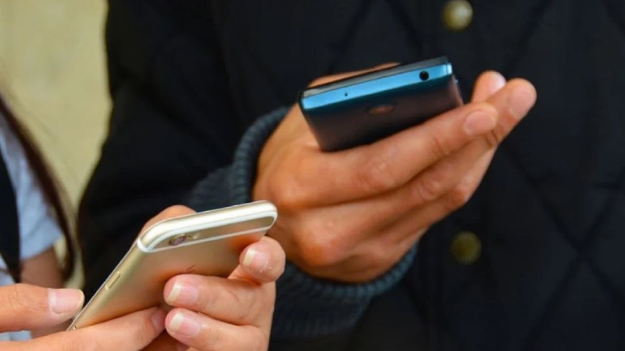 Foto - Uzmanlardan uyarı geldi: 2 saatten fazlası hasta ediyor!