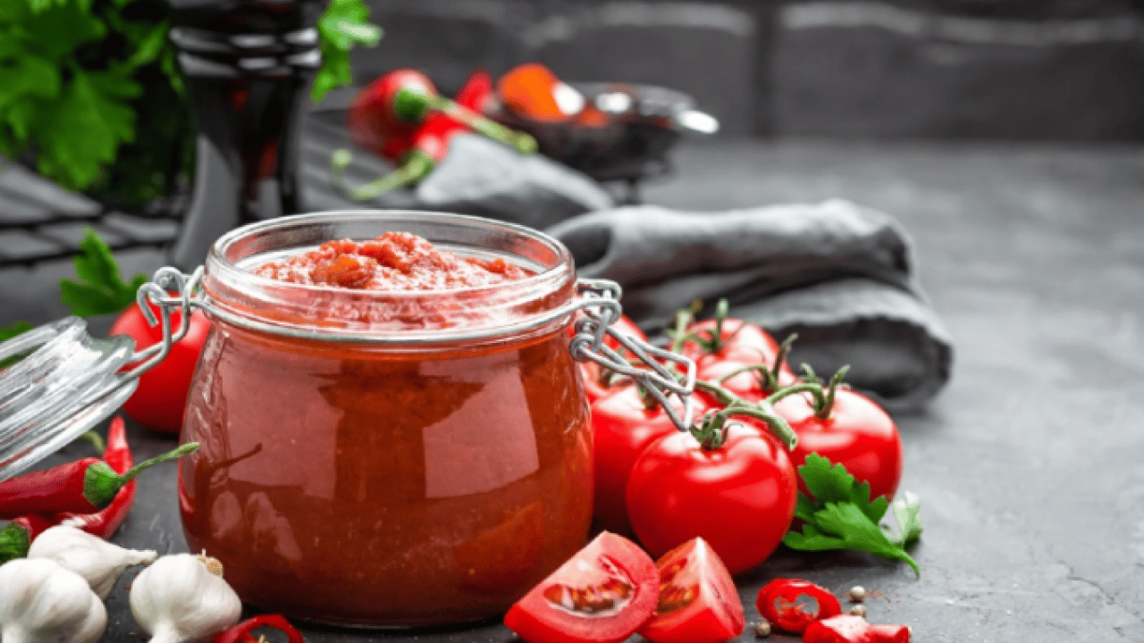 Foto - Uzun süre saklamak daha kolay olacak! Salçanın küflenmemesini önleyen doğal yöntem açıklandı