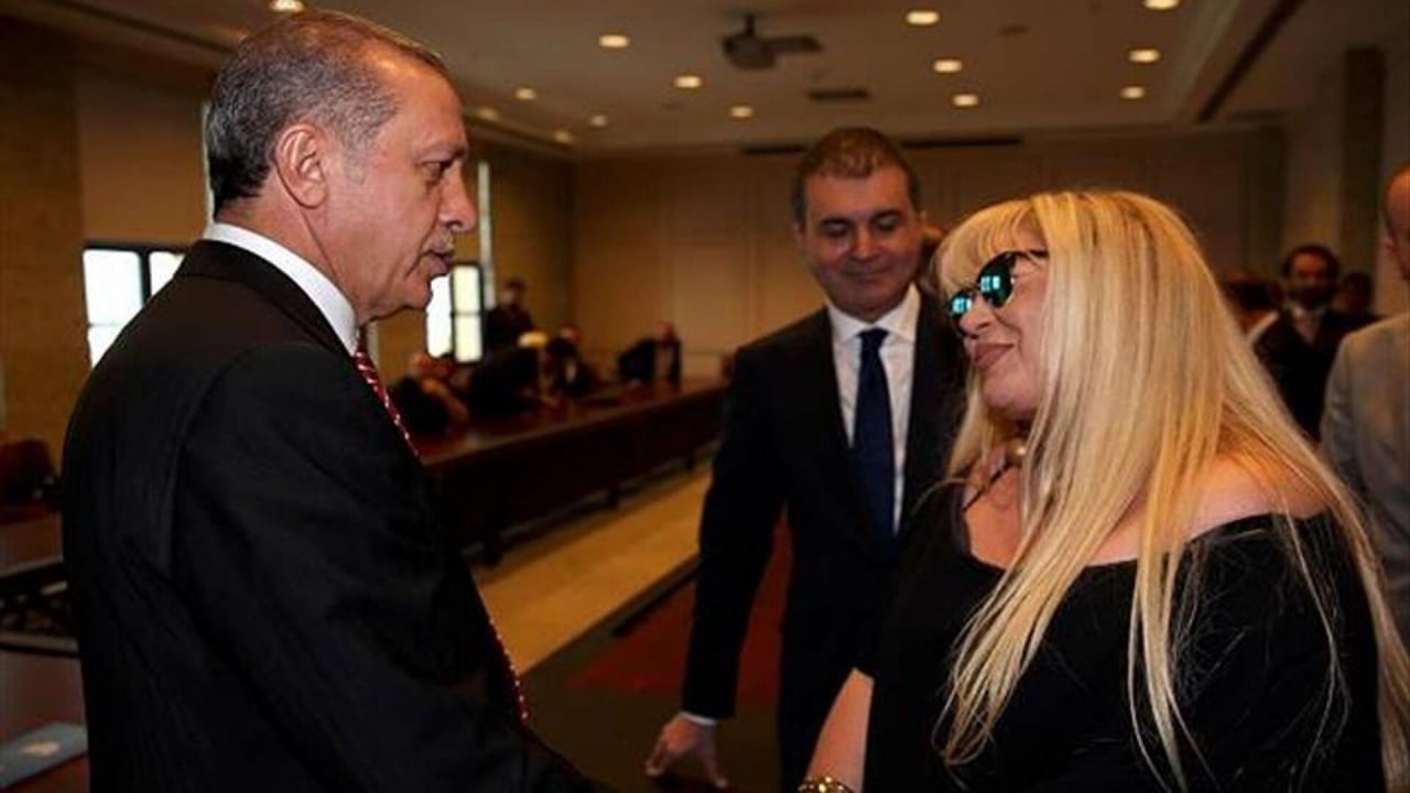 Uzun süredir rahatsızdı! Erdoğan’ı desteklediği için linç edilen ünlü sanatçı Zerrin Özer’in son hali ortaya çıktı