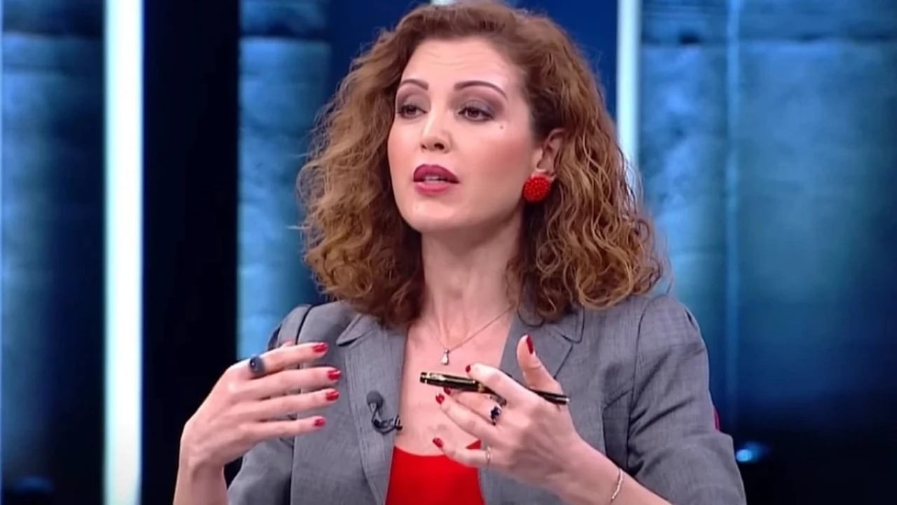 Foto - Uzun süredir sesi soluğu çıkmıyordu! Nagehan Alçı’dan kimini çıldırtan, kimine "Bravo" dedirten yorum