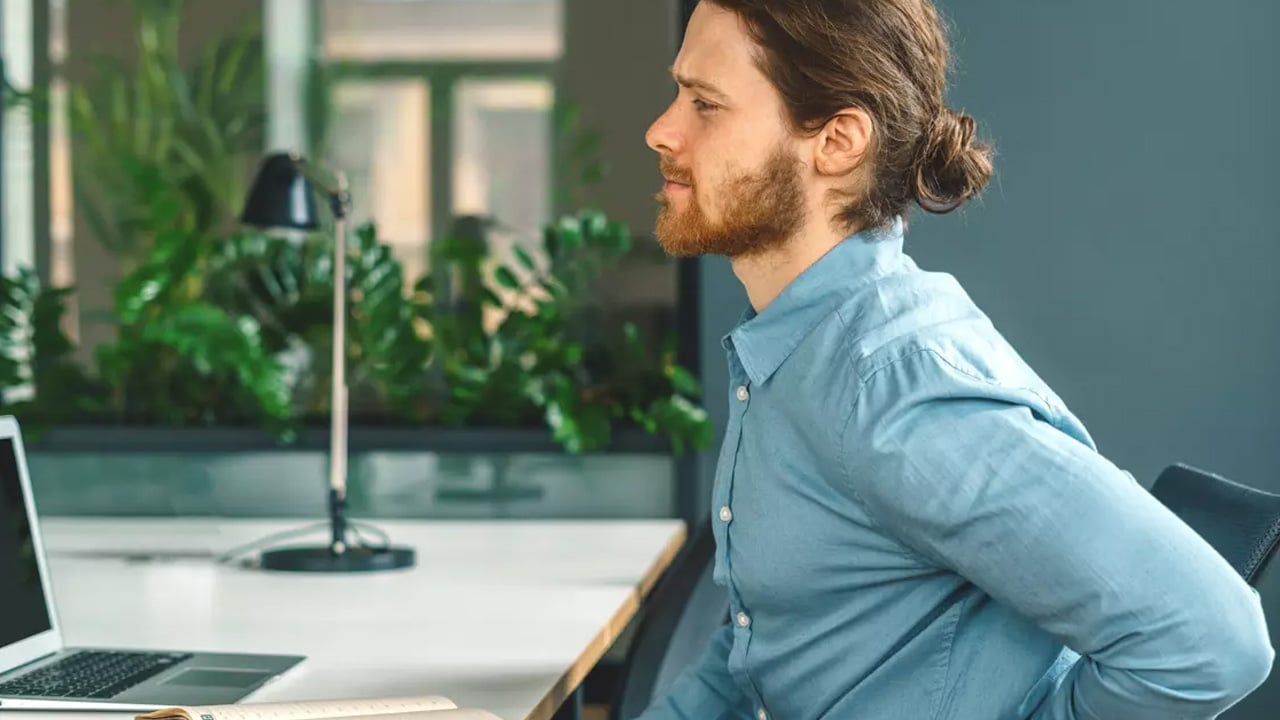 Foto - Uzun süreli oturmak, öyle bir şey yapıyor ki! Beyin ve sinir cerrahisi uzmanı tüm hataları açıkladı! 