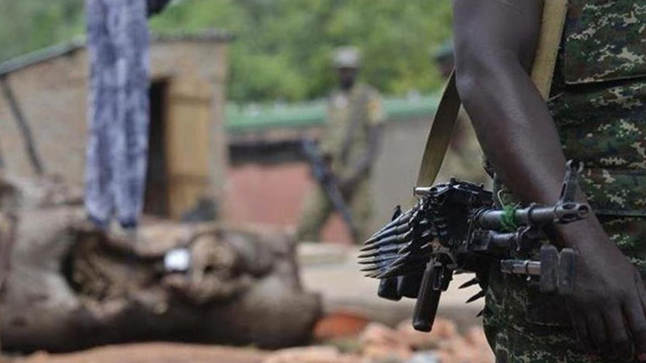 Foto - Vahşi katliam! Tarlayı basıp kana buladılar: 15 köylü öldü