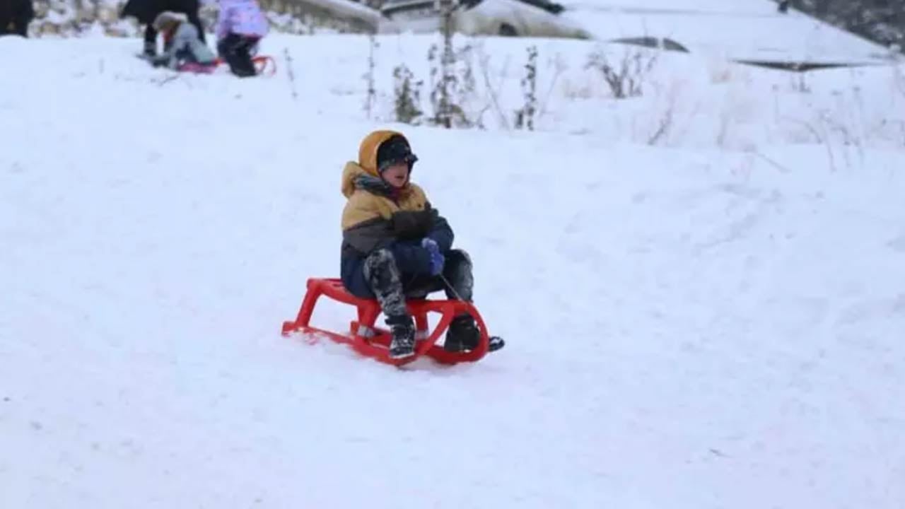 Foto - Valilikler peş peşe açıklama yaptı! İşte kar nedeniyle eğitime ara verilen iller