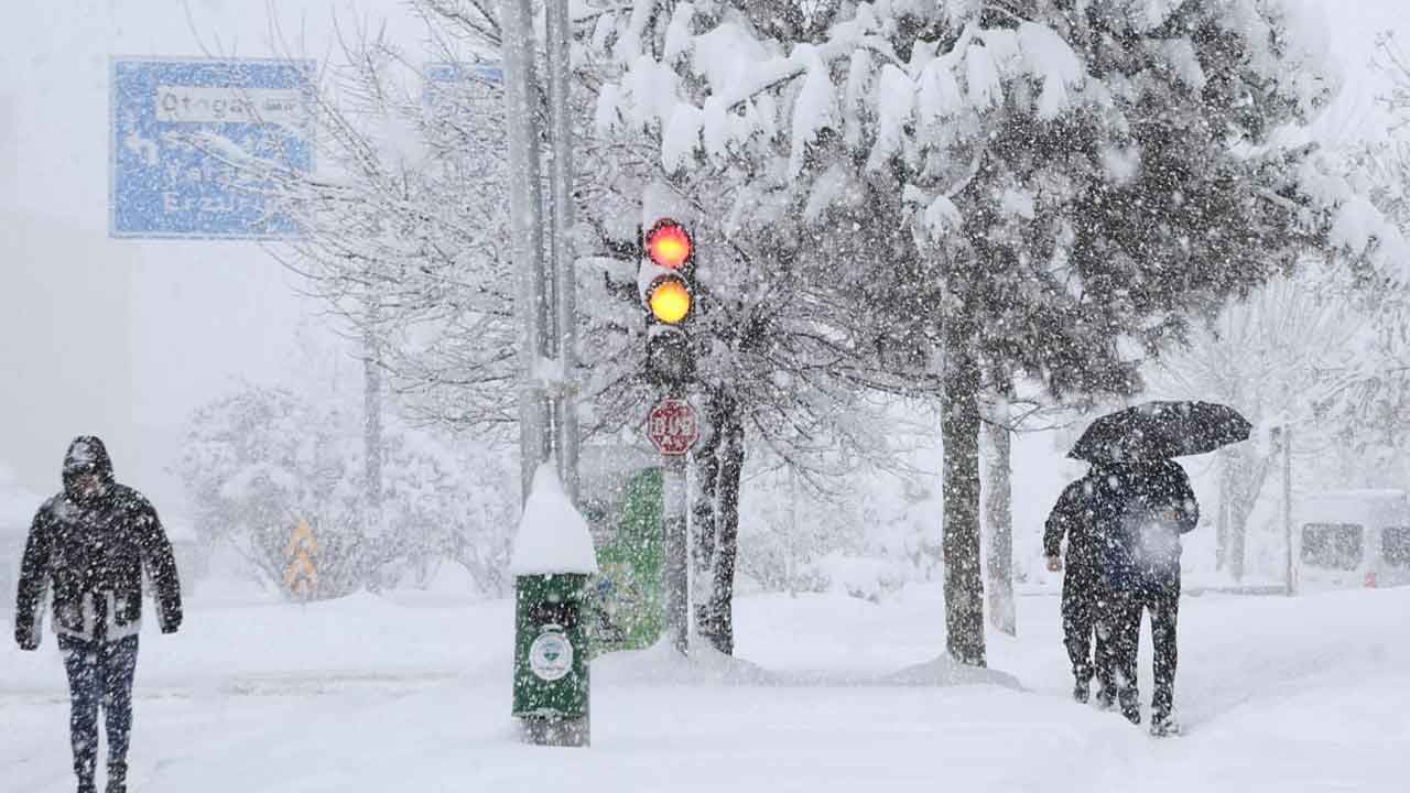 Foto - Valiliklerden peş peşe son dakika kararları: İşte okulların tatil edildiği iller