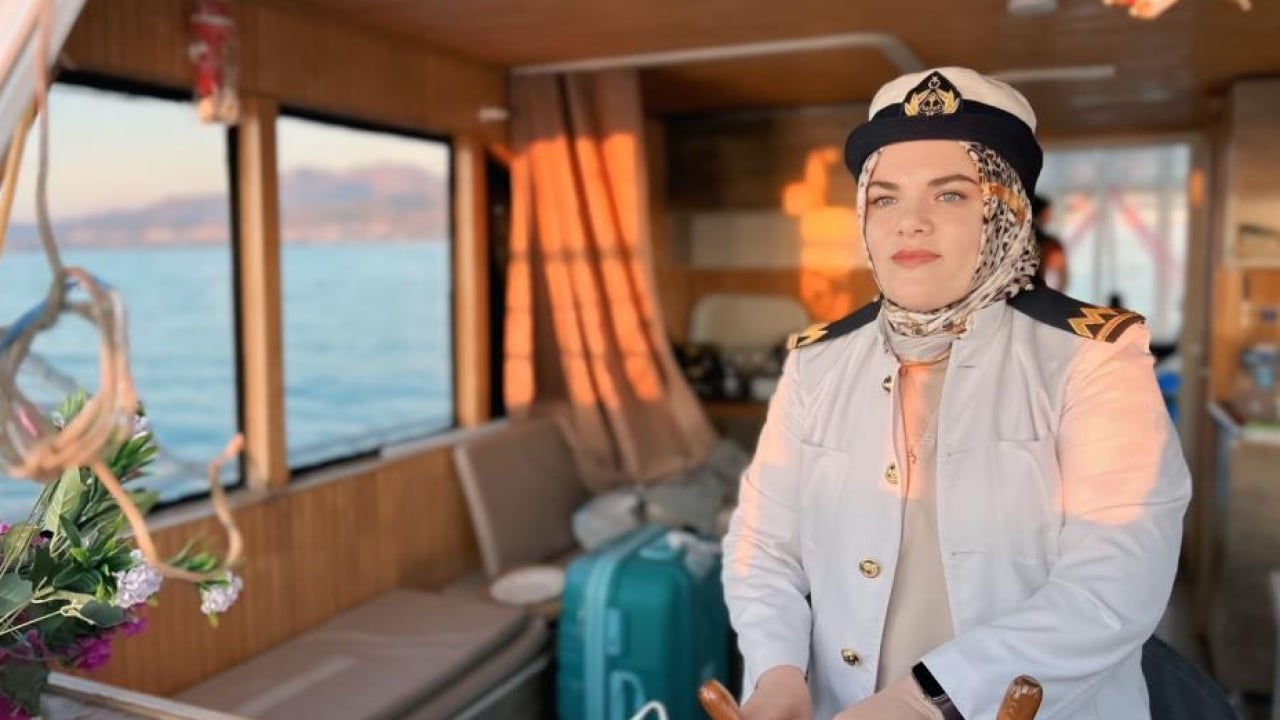 Foto - Van Gölü'nün ilk kadın kaptanı görevine başladı