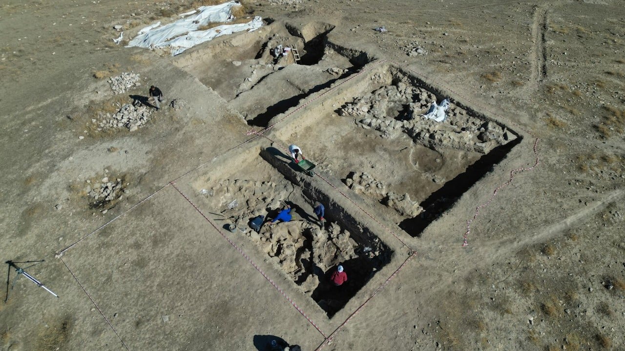 Foto - Van'da 5 bin yıllık arpa taneleri bulundu