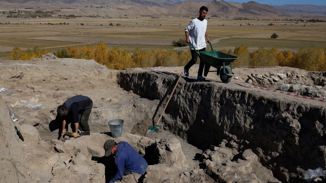 Foto - Van'da 5 bin yıllık arpa taneleri bulundu