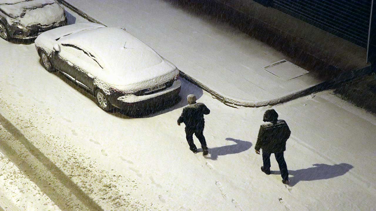 Foto - Van'da kar yağışı! Yollar kapandı