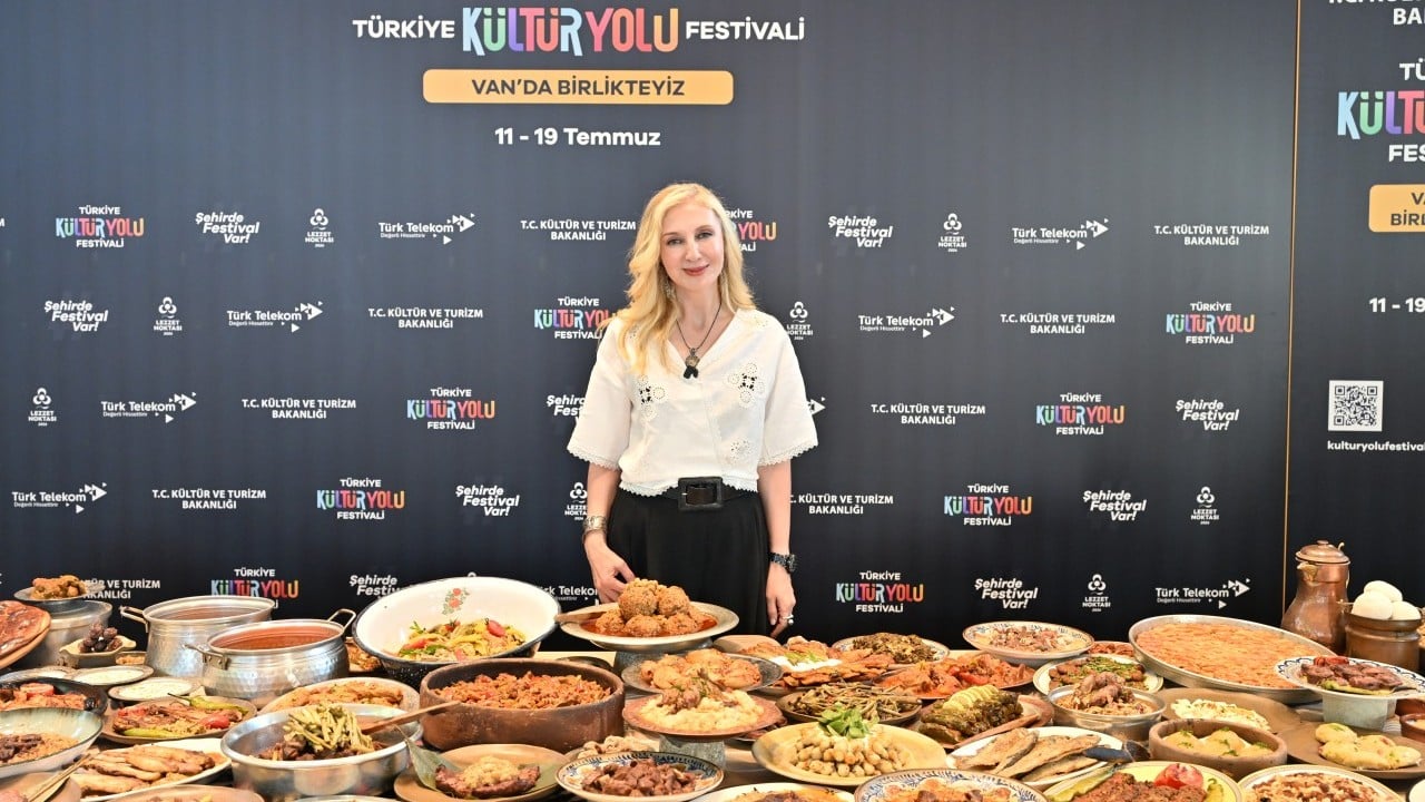 Foto - Van'ın gastronomi mirası lezzet noktalarında yaşatılıyor: Otlu peynir, inci kefali ve...