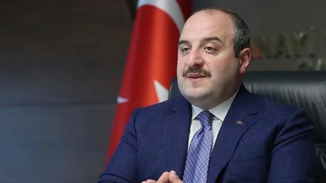 Foto - Varank’tan Özgür Özel’e büyük şamar! ‘Böyle bir müptezelden…’