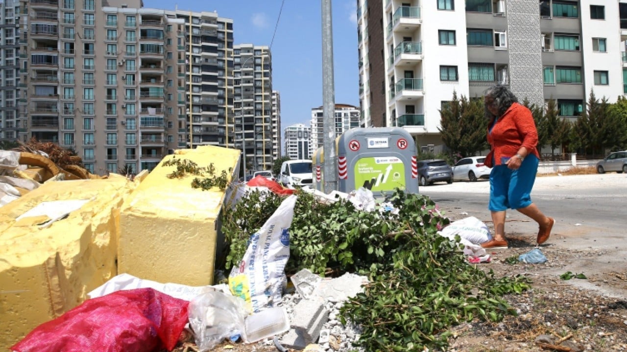 Foto - Vatandaş CHP’li belediyeye isyan etti Sıfır hizmete 500 milyon borç