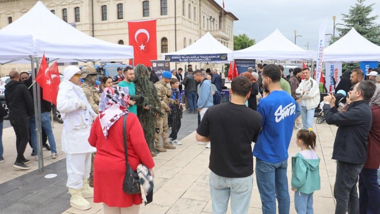Foto - Vatandaş gurur duydu Jandarmanın gözbebekleri büyük ilgi gördü