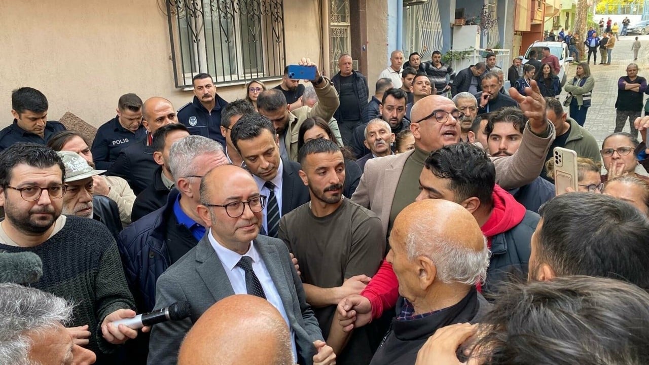 Foto - Vatandaş isyanda CHP’li belediyeye güvenmiyor