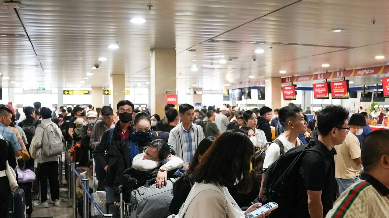 Foto - Vatandaşı şok eden görüntü: Bazı uçaklar 'boş' olarak uçuyor! Dünyayı karıştırdı