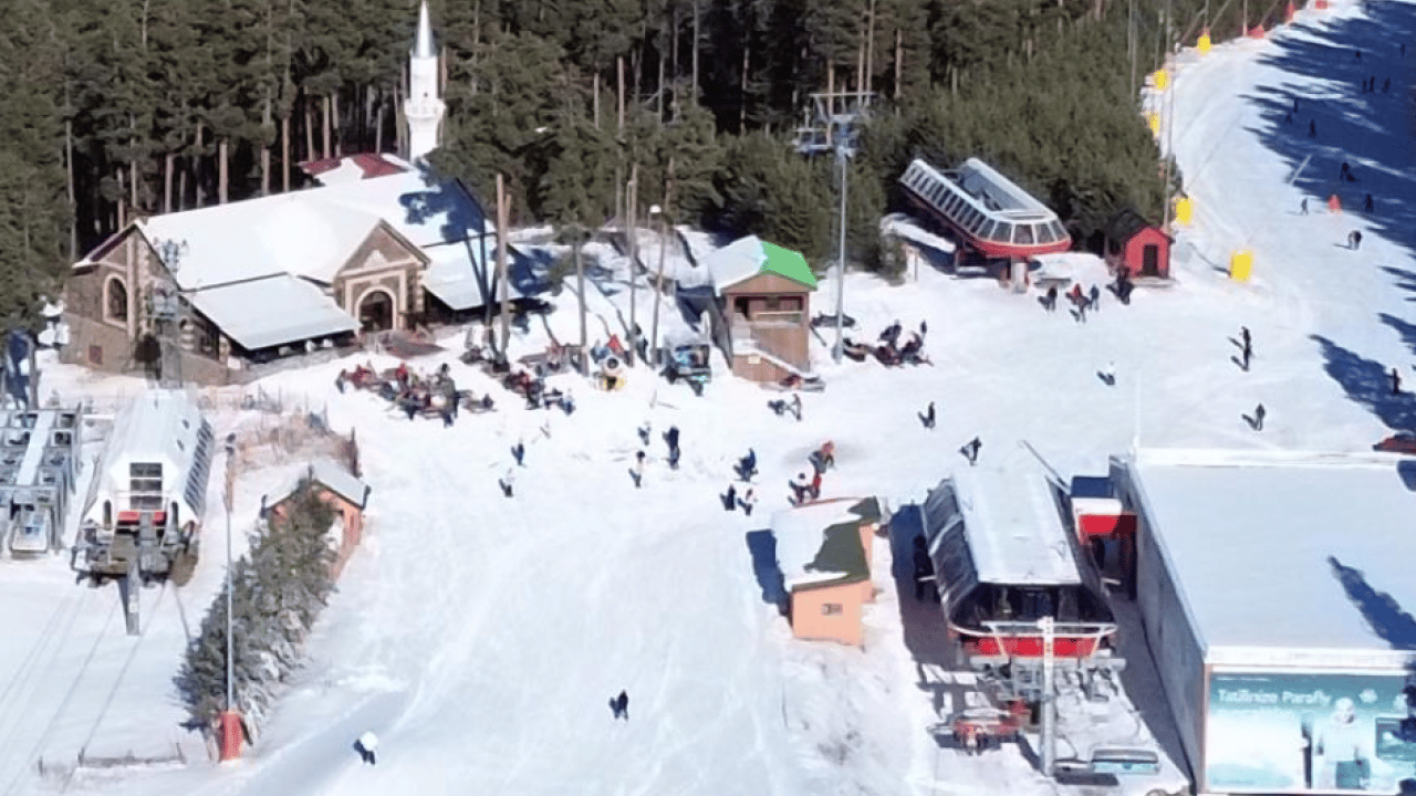 Foto - Vatandaşlar ilgi gösterdi! Sarıkamış'ta pistler cıvıl cıvıl