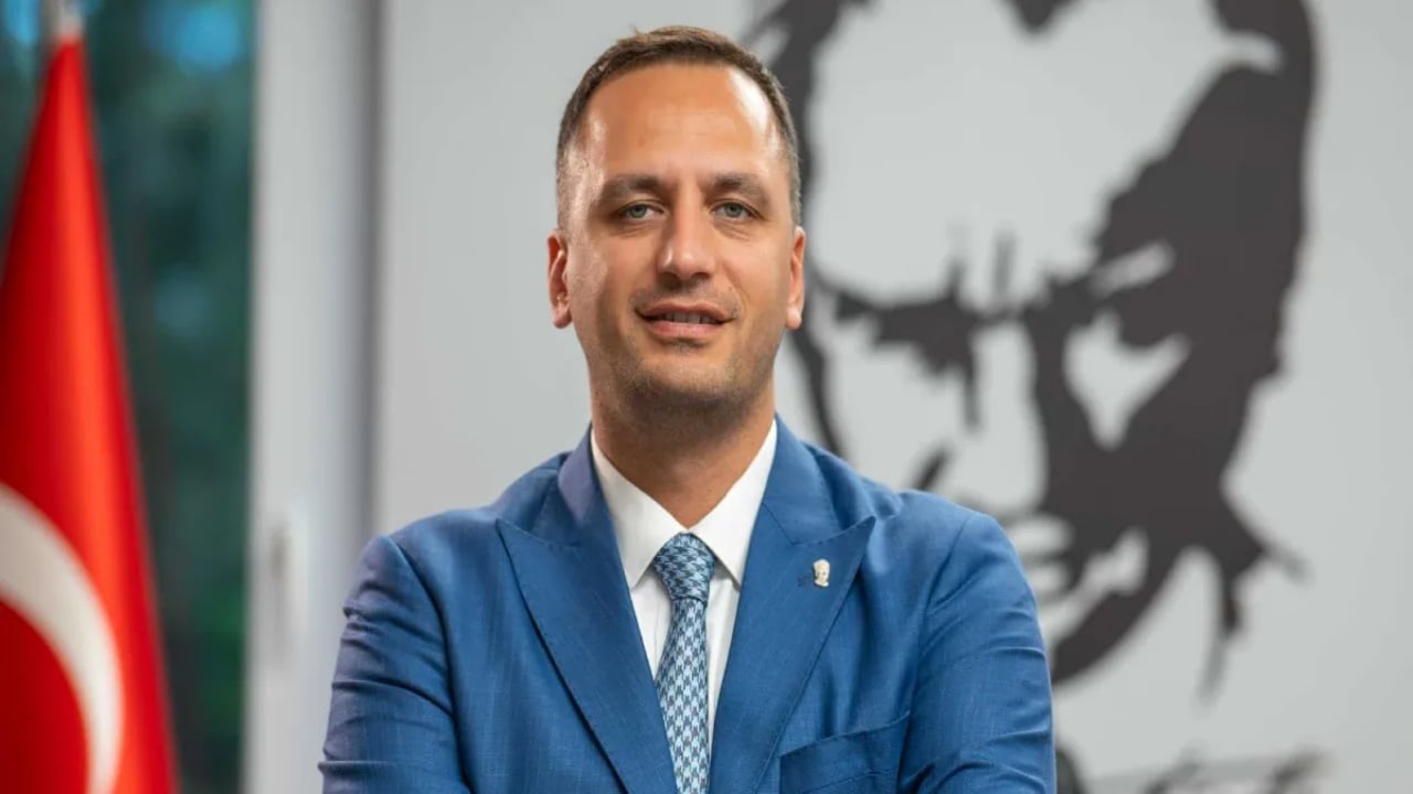 Foto - Vay pişkin vay! CHP’li başkandan, "bankamatik sevgili" için "Sizde hiç mi utanma yok" dedirten savunma