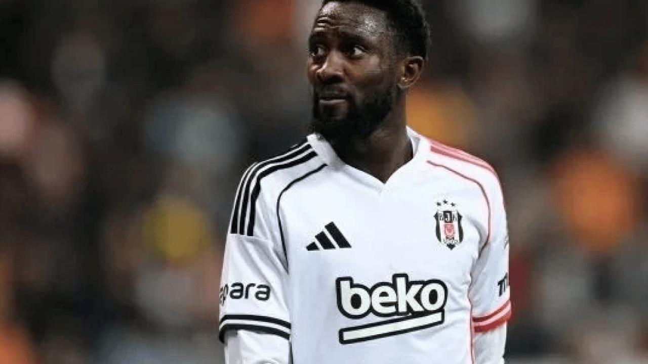 Foto - Ve Altay Bayındır "Buraya kadar" dedi! İngiltere'de bir devir resmen kapanıyor ve Tüpraş ayağa kalkıyor!