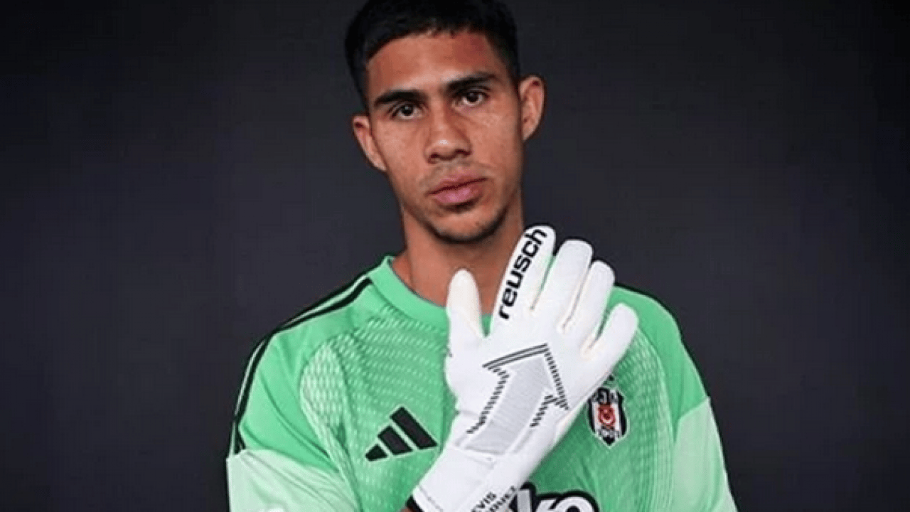 Foto - Ve Altay Bayındır "Buraya kadar" dedi! İngiltere'de bir devir resmen kapanıyor ve Tüpraş ayağa kalkıyor!