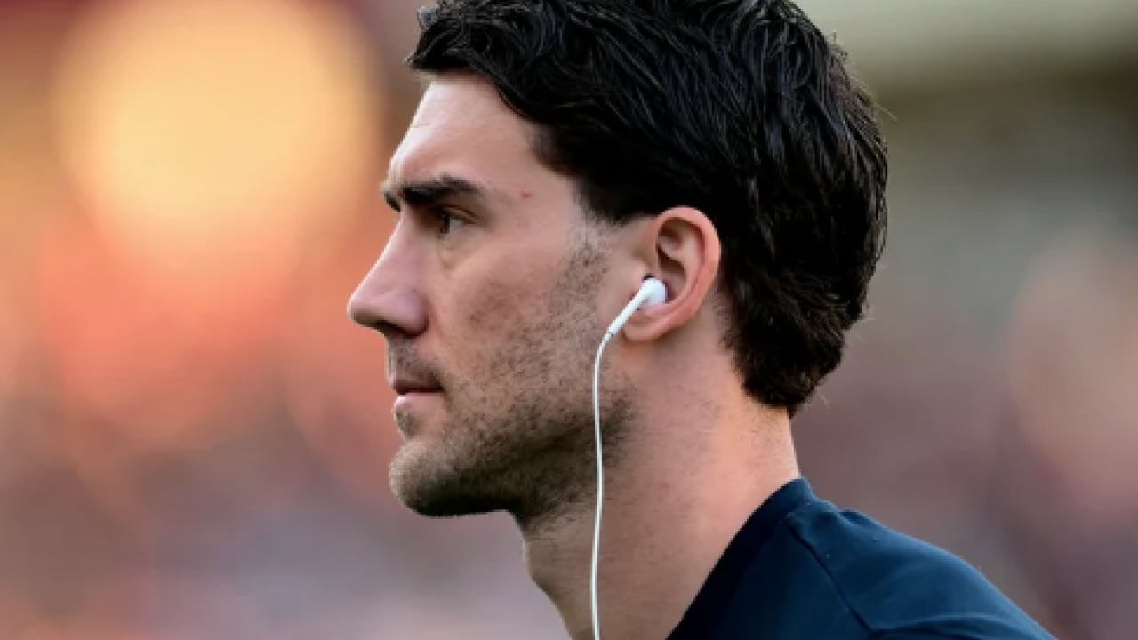 Ve Dusan Vlahovic Türkiye'de! Beşiktaş'ta Serdal Adalı devreye girdi! Büyük bomba patladı patlayacak