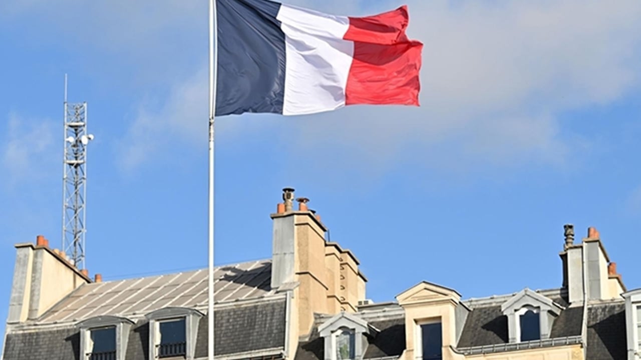 Foto - Ve Fransa vatandaşlarına çağrı yaptı: Acilen ülkeyi terk edin! Ülkeyi terk etmeye başladılar! 