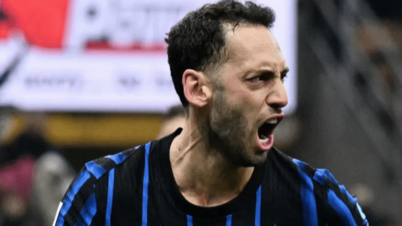 Foto - Ve Hakan Çalhanoğlu'ndan Hakan Safi'ye Fenerbahçe için beklenen sürpriz cevap geldi