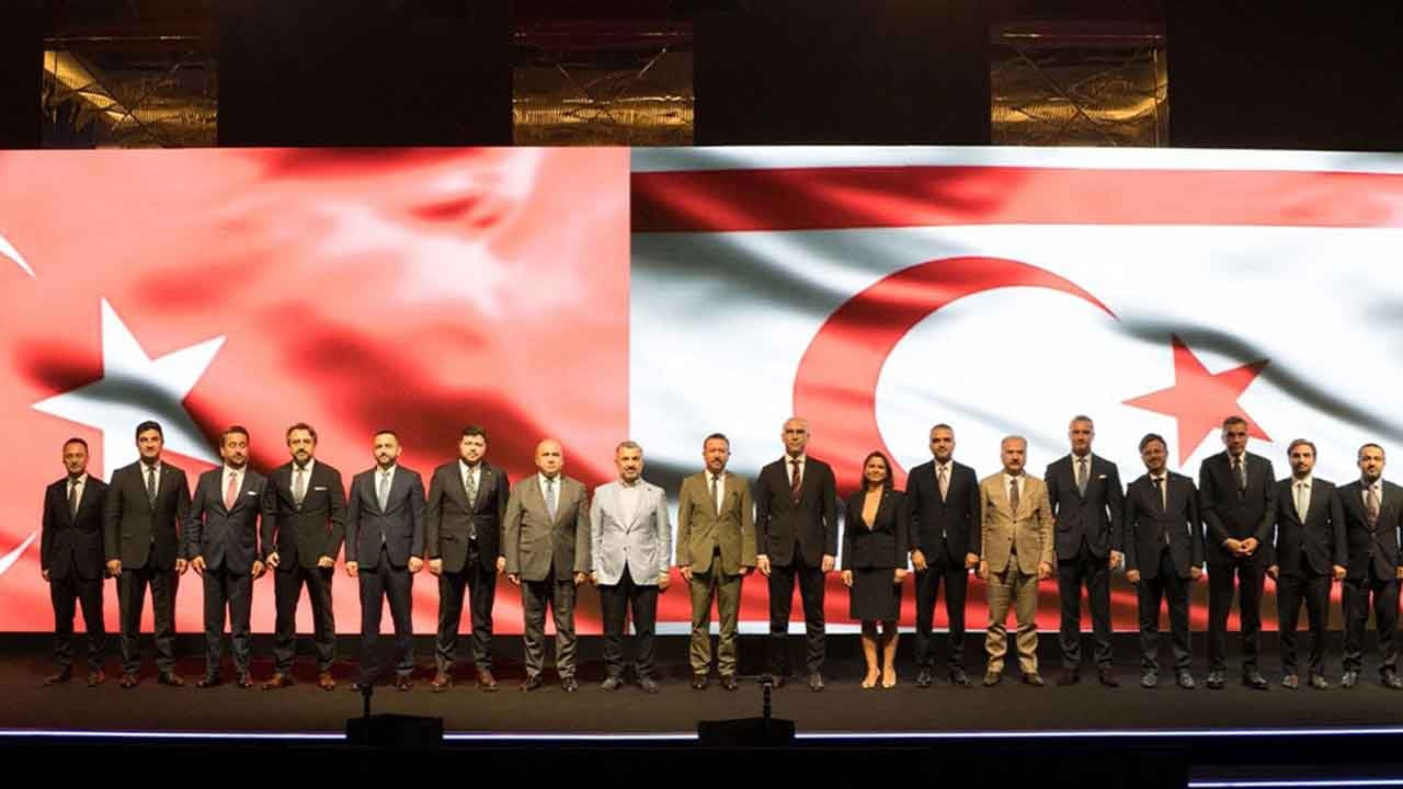 Foto - Ve müthiş haber geldi: Yerli ve milli akıllı telefon Türkiye'ye duyuruldu