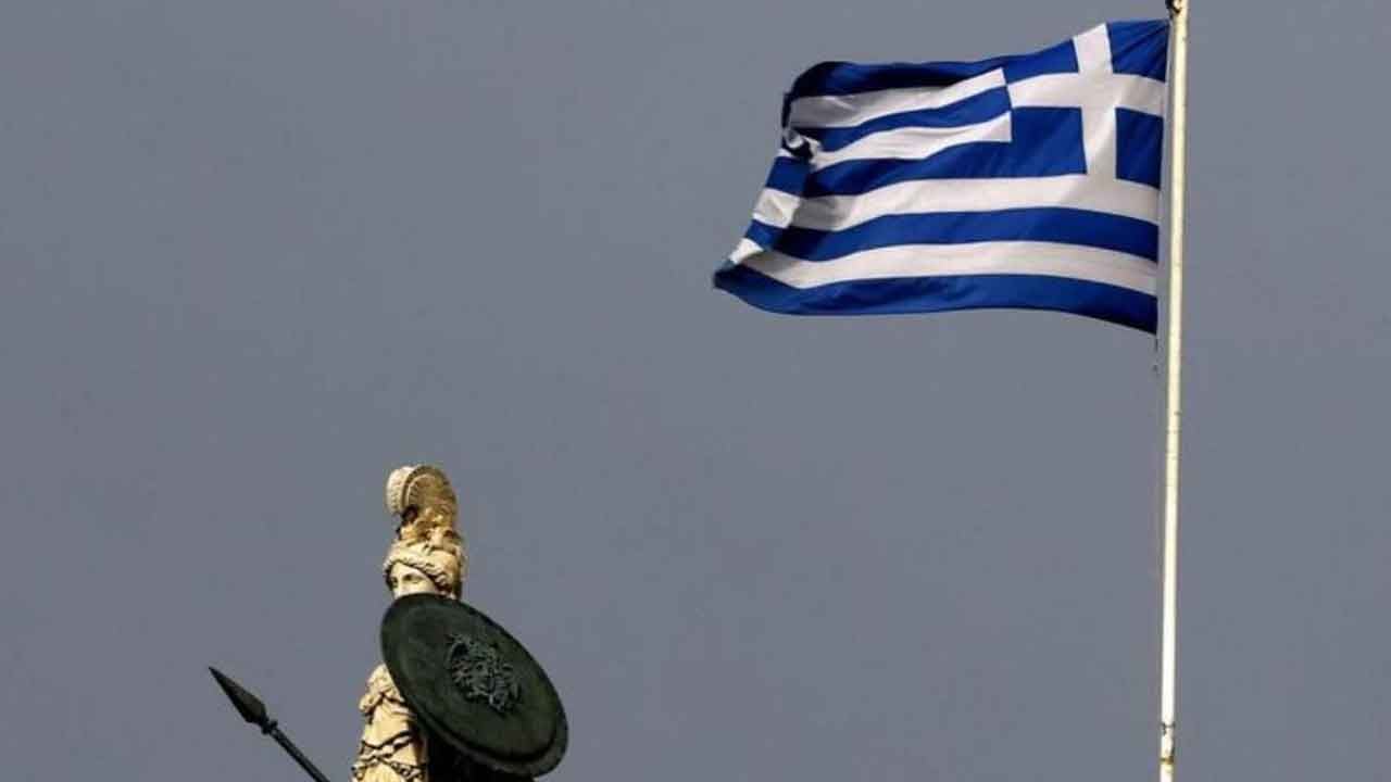 Foto - Savaş uçağı, savaş gemisi, füze ve İHA siparişi verip duyurdular: Türkiye'ye karşı silahlanıyoruz