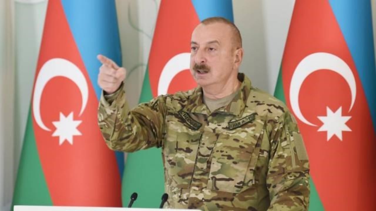 Foto - Ve savaşta korkulan oluyor: Aliyev’den orduya "vur" emri