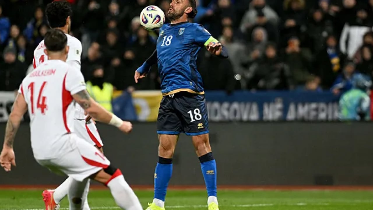 Foto - Vedat Muriqi çileden çıktı! ‘Senden daha vatanseverim'