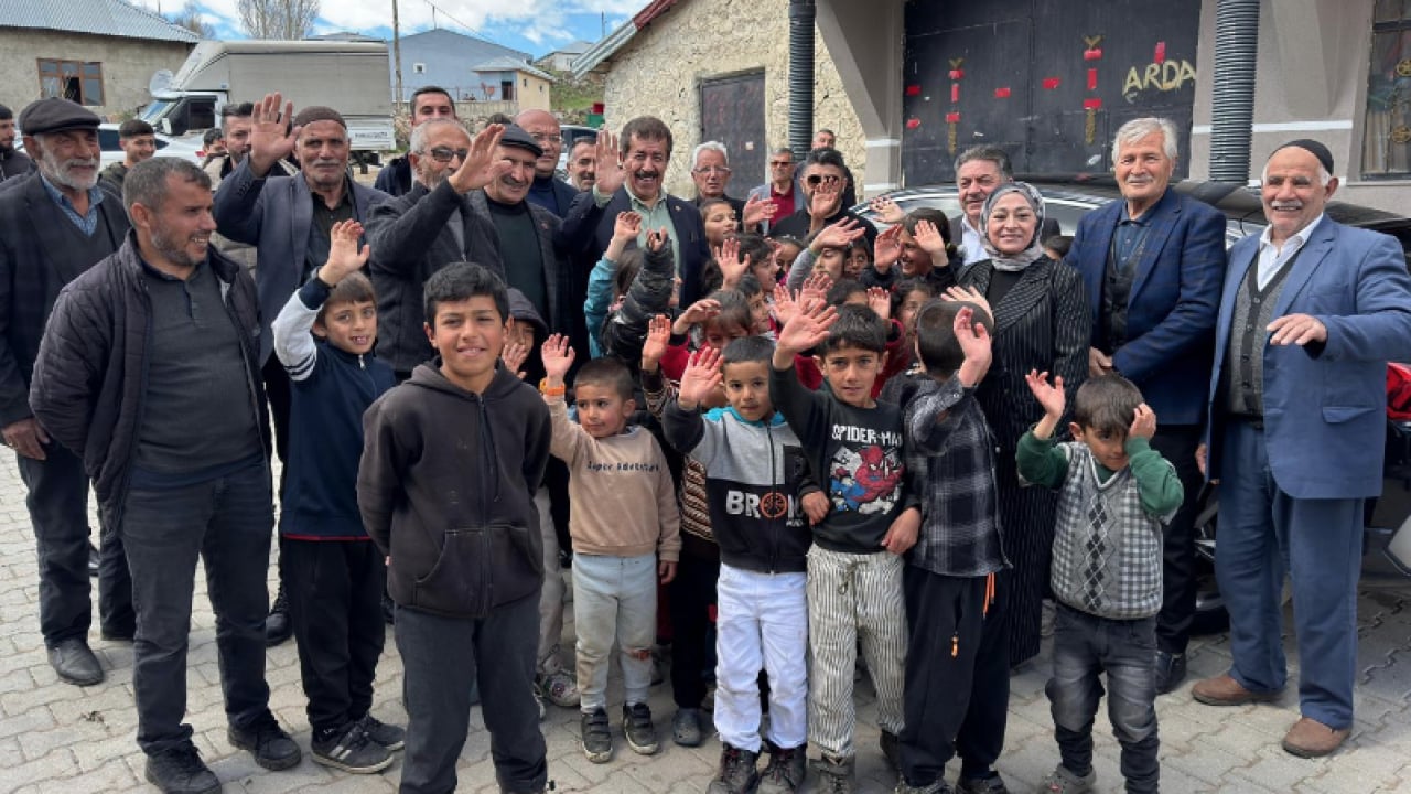 Foto - Vekil Abdurrahim Fırat, Tekman ve Karayazı'da halkla buluştu...