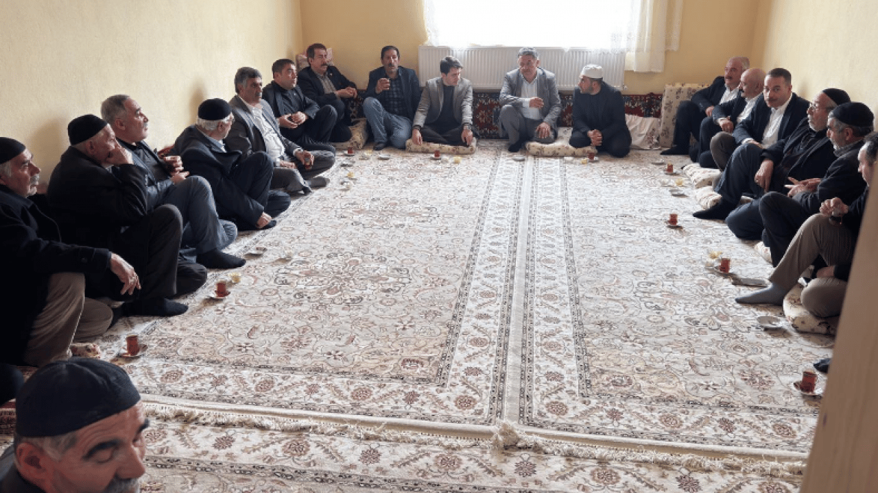 Foto - Vekil Abdurrahim Fırat, Tekman ve Karayazı'da halkla buluştu...