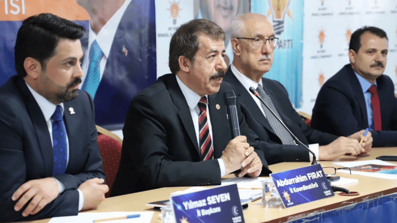 Foto - Vekil Abdurrahim Fırat'tan bayramda yoğun mesai: Vekil Fırat, bayram boyunca sahadaydı...