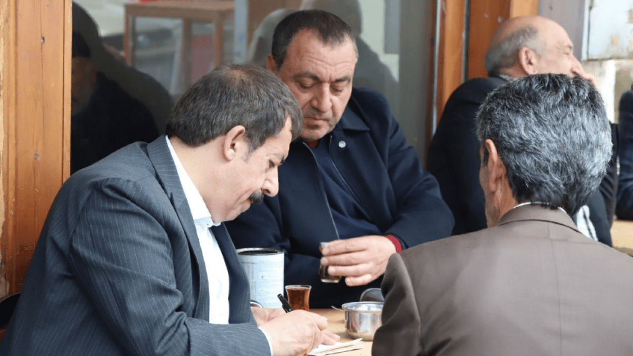 Foto - Vekil Abdurrahim Fırat'tan bayramda yoğun mesai: Vekil Fırat, bayram boyunca sahadaydı...