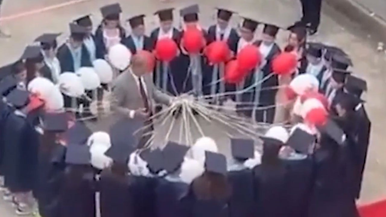 Foto - Veliler isyanda: Mezuniyet töreni mi, defile mi? Bu ne rezalet!