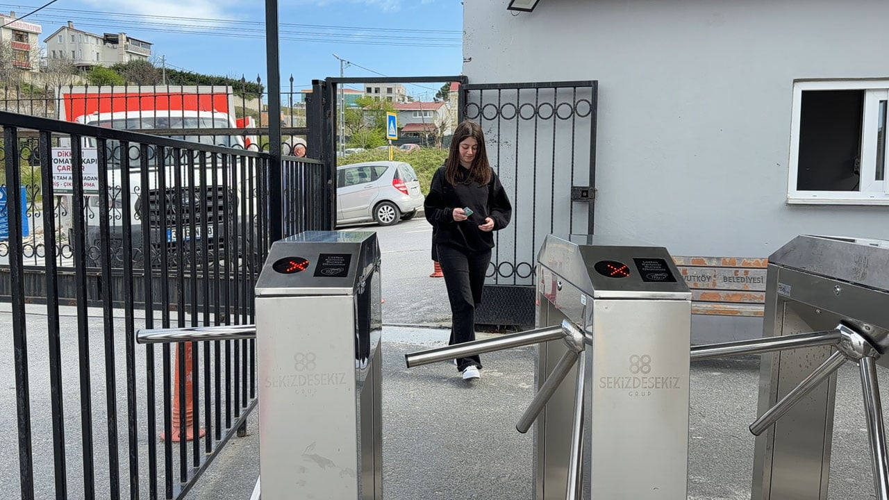 Foto - Velinin gözü arkada kalmıyor! O lisede giriş çıkışlar anlık takip ediliyor