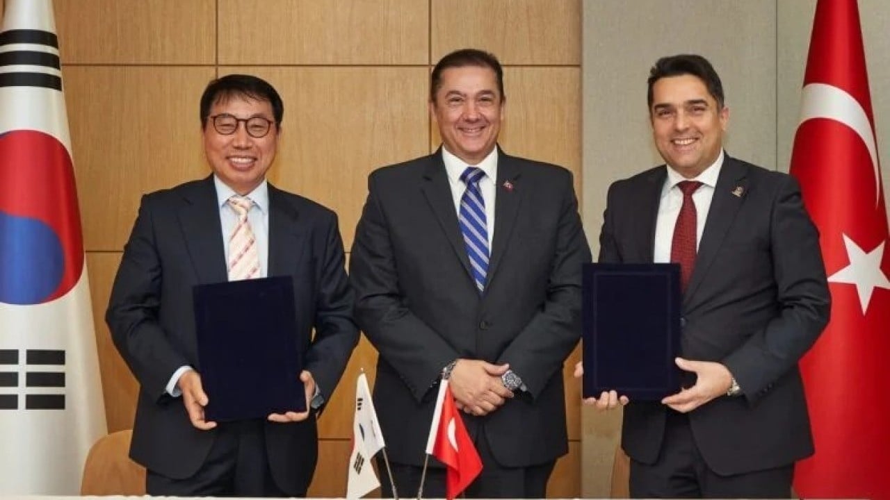 Foto - 'Verin biz yapalım' diyorlardı! Güney Koreliler aniden Türkiye'ye gelip dev bir anlaşma yaptı