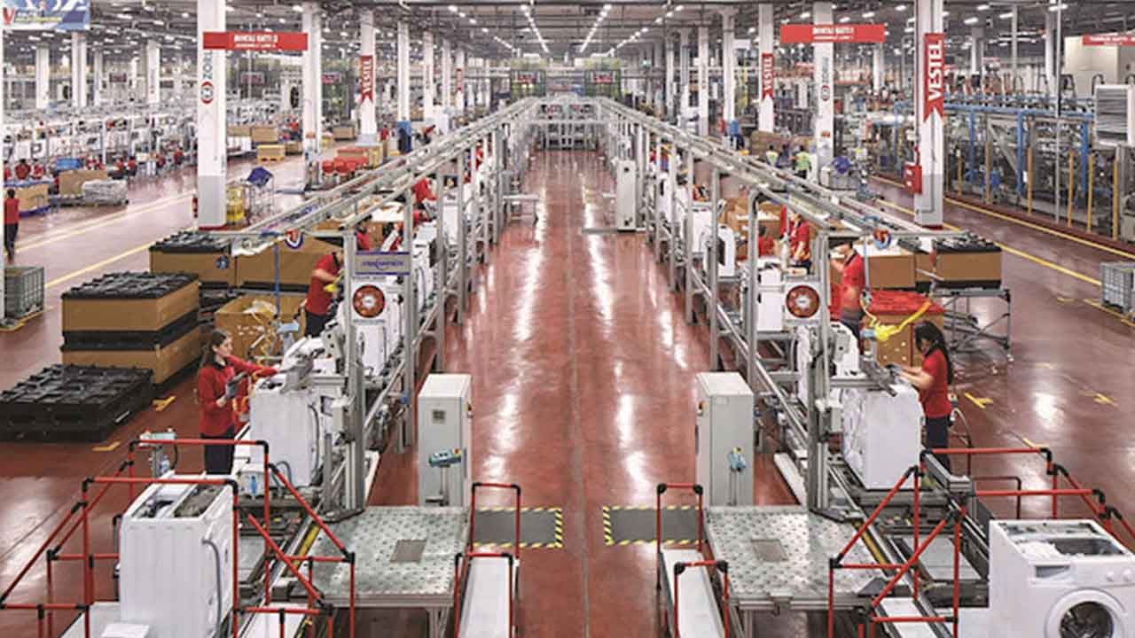 Foto - Vestel'de neler oluyor? 'Durdurun' diyerek tepki gösterildi