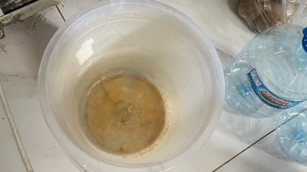 Foto - Vitrinde öyle içeride böyle! Kasaba giren zabıtalar gördüklerine inanamadı