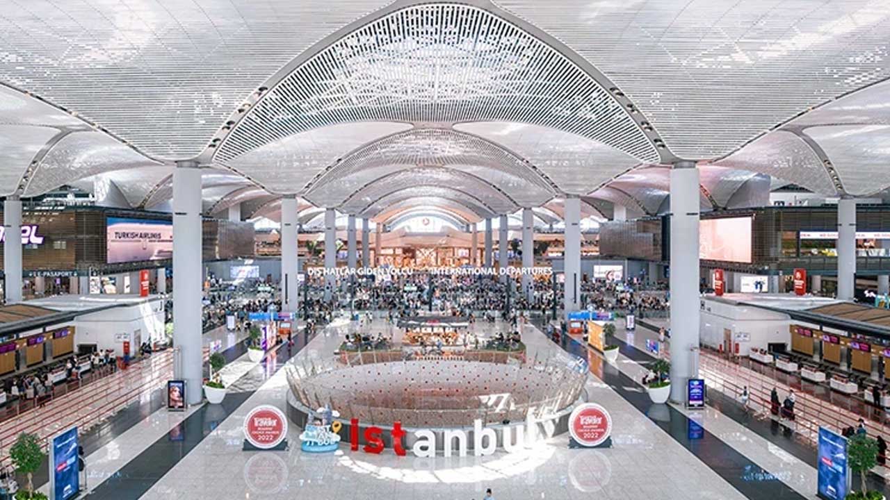 Foto - Vizyonsuz istemezükçüler utanacak mı? İstanbul Havalimanına uluslararası bir ödül daha
