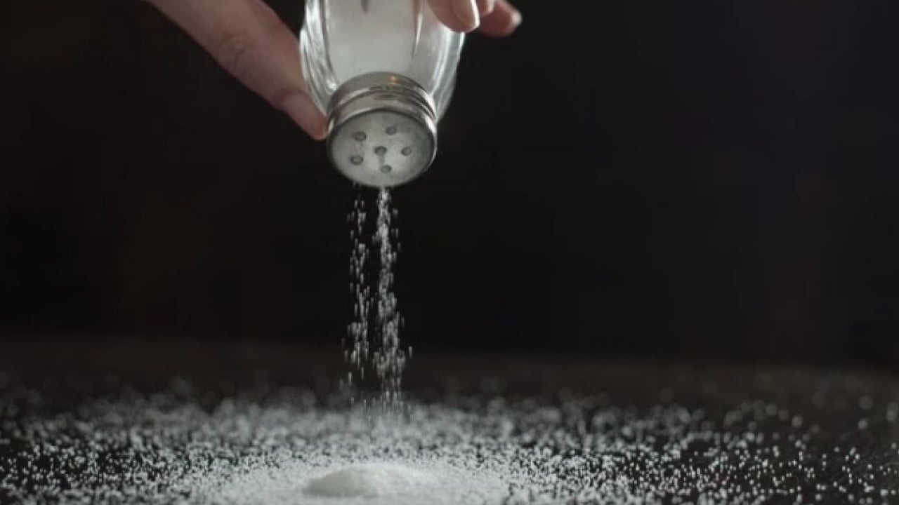 Foto - Vücudu alarm durumuna geçirin: Fazla tuz tüketimi damarlarınıza sessizce zarar veriyor...