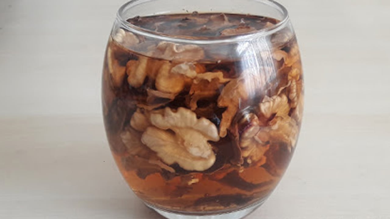 Foto - Vücudu baştan aşağı yenileniyor şifa kaynağı: Cevizin kabuklarını sakın çöpe atmayın! Bakın neler oluyor