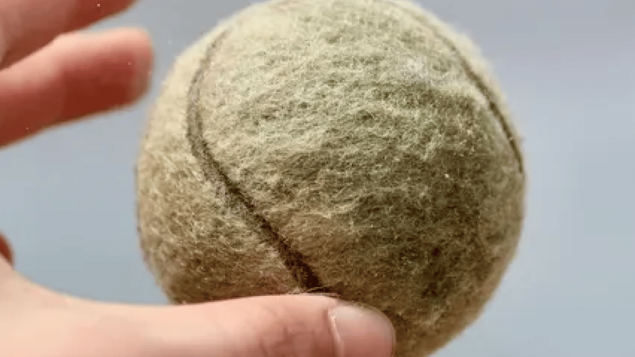 Foto - Vücut yağları, ter ve nem... Sararmış yastıklar kar gibi bembeyaz olacak! Yıkama suyuna bir ölçek sadece...